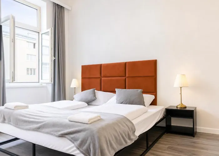 Modern & Cozy 1br For Long With Tv & Wifi Apartment